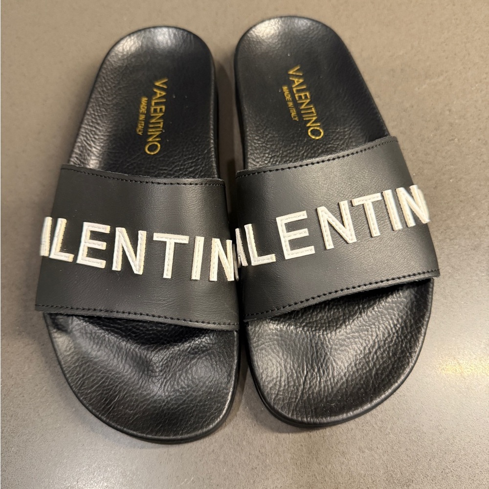 Never worn-Valentino Black Slides with White Logo